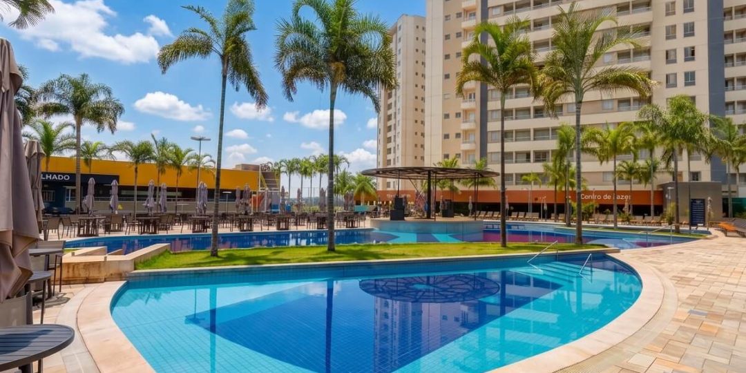 Piscina do Enjoy Solar das Águas